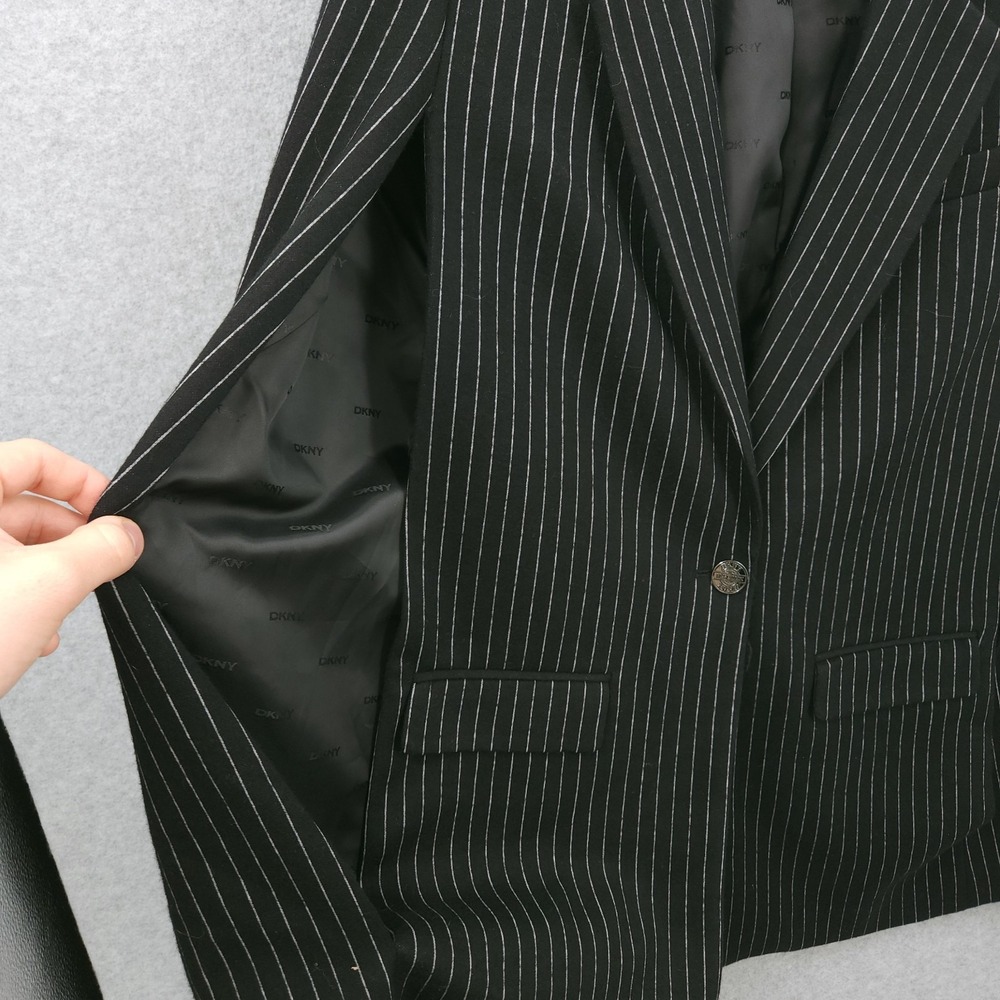 DKNY‎ Pinstriped Cape Jacket Button Closure Collared Black Womens Size L NWT - Picture 5 of 12